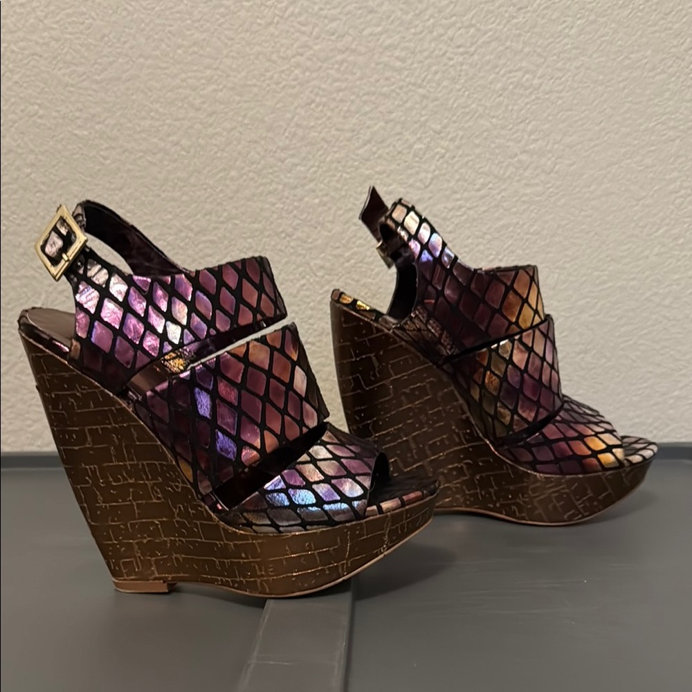 Stylish Iridescent Wedge Sandals